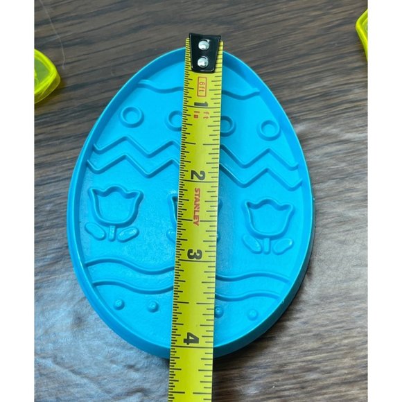 Vintage Easter Cookie Cutters Lot of 6 Egg Bunny Chick Lamb Amscan Hallmark - Picture 3 of 8